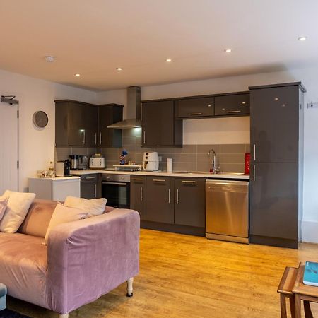 Cute 1 Bed Apartment 2 Mins From The Sea - Sleeps 4, Flat 8 The Gables, Church Street, Lyme Regis Exterior photo